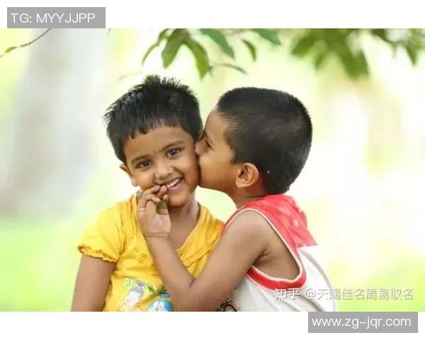 足球明星喜迎女儿降临家庭幸福瞬间温馨时刻尽显父爱光辉 足球明星喜迎女儿降临家庭幸福瞬间温馨时刻尽显父爱光辉