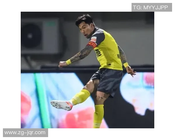 足球明星背部纹身图案解析与背后故事分享 足球明星背部纹身图案解析与背后故事分享