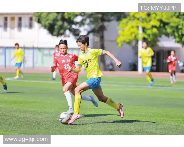 足球明星队贵州812展现青春风采助力地方足球发展与文化传播