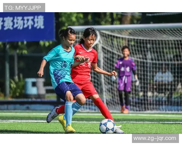 足球明星齐聚长隆乐园共庆足球盛事引爆激情与欢乐 足球明星齐聚长隆乐园共庆足球盛事引爆激情与欢乐