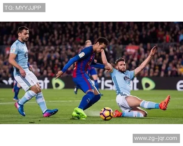 郑州街头偶遇足球明星的奇妙时刻与精彩瞬间揭秘 郑州街头偶遇足球明星的奇妙时刻与精彩瞬间揭秘